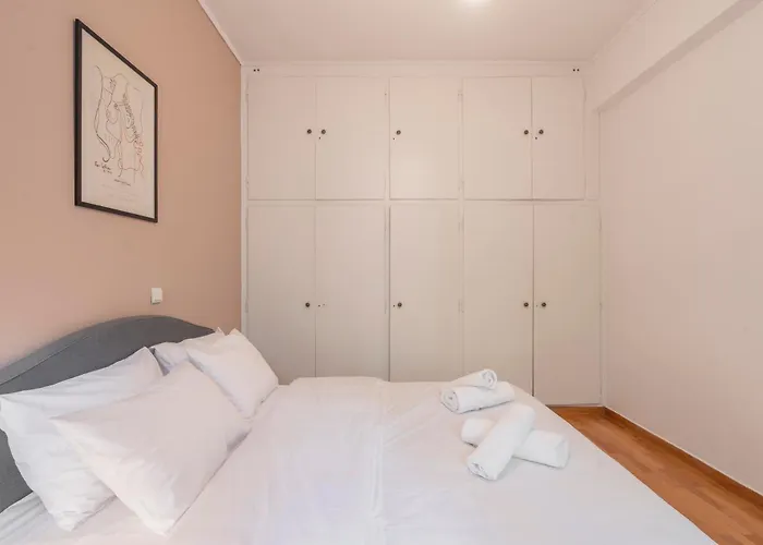 Jardin Maison: Amazing 2Br Apt In Koukaki