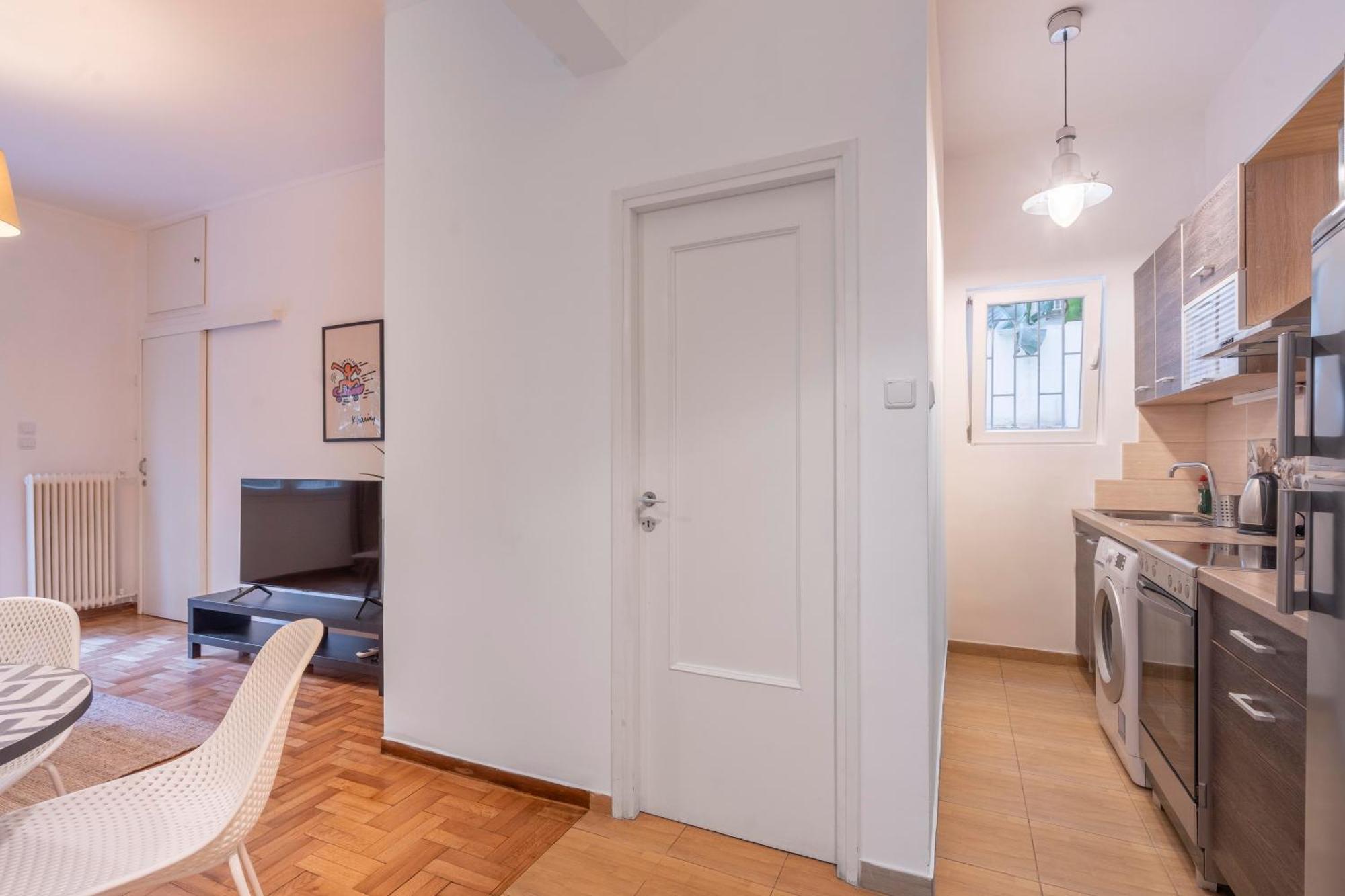 Jardin Maison: Amazing 2br In Koukaki Apartment Athens