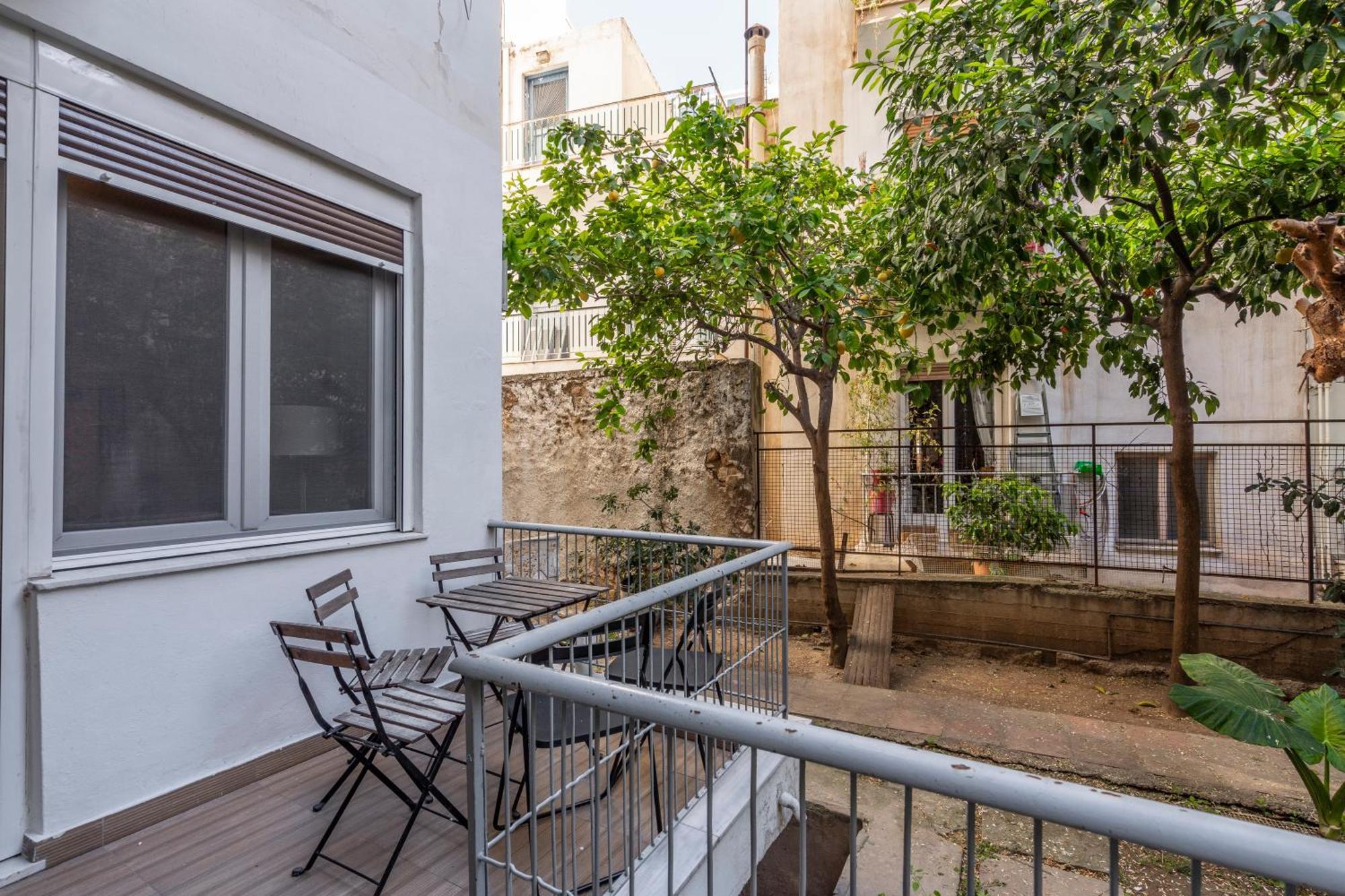Jardin Maison: Amazing 2br In Koukaki Apartment