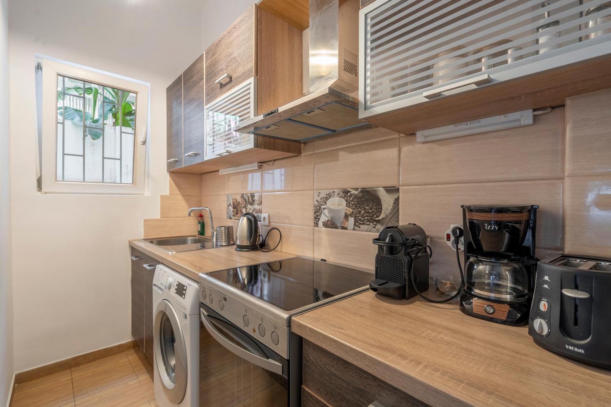 Jardin Maison: Amazing 2br In Koukaki Apartment Athens